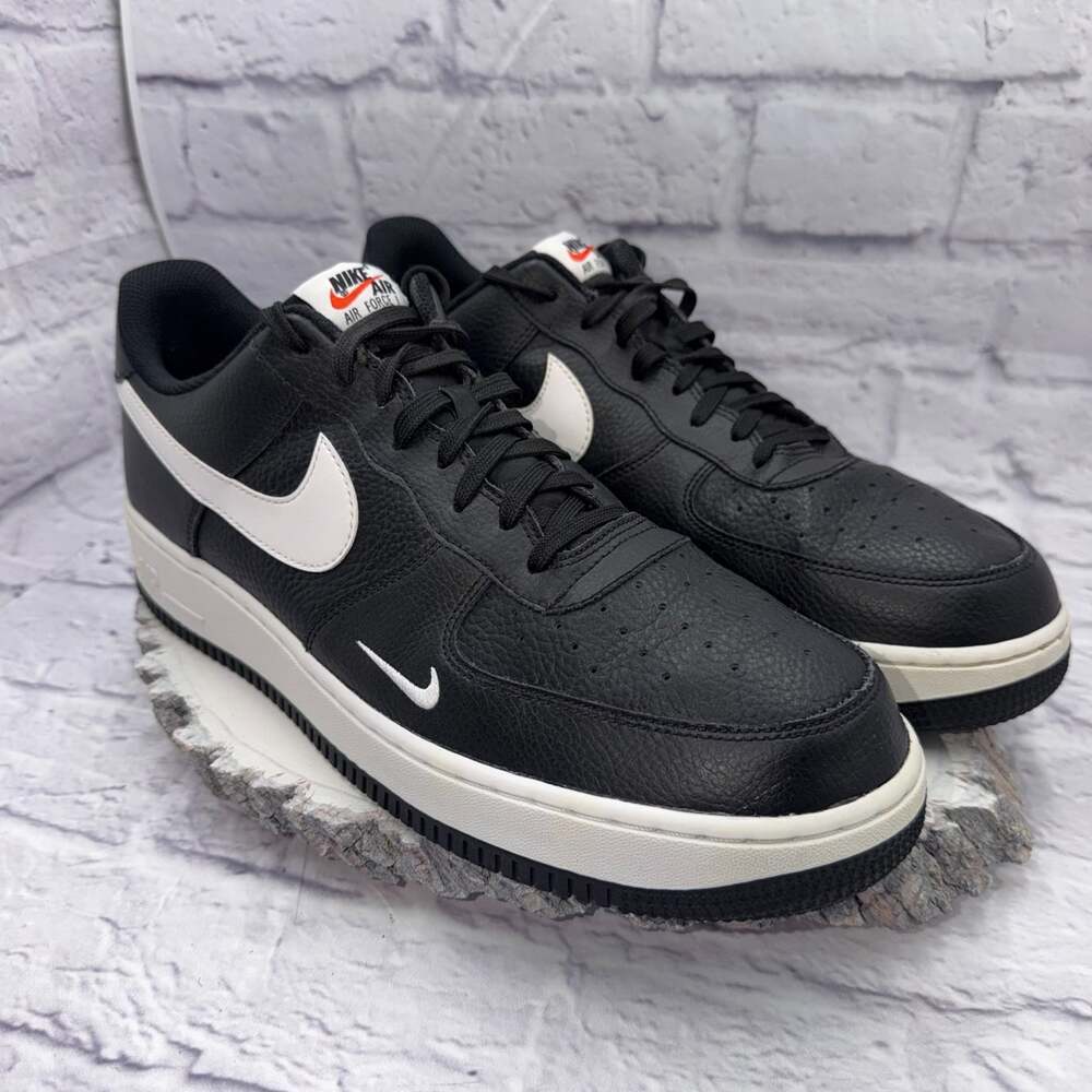 Nike Air Force 1 Low Mini Swoosh Mens 13 AF1 Black White 820266-021 Leather
